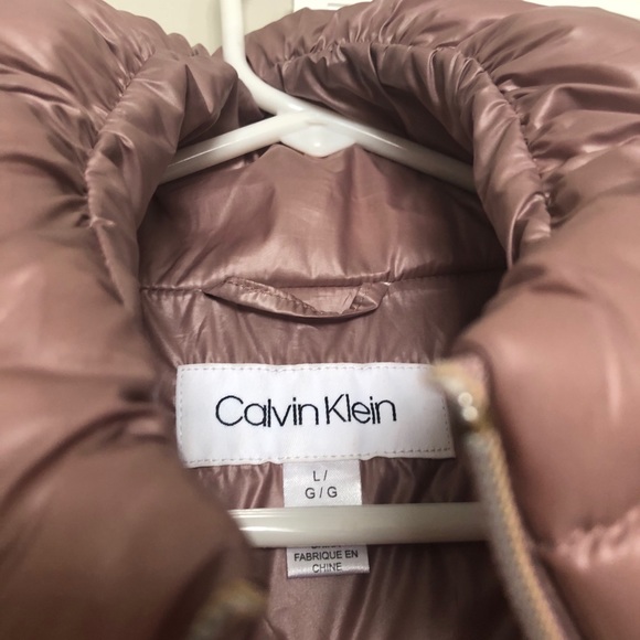 Calvin Klein Rose Gold Puffer Vest - Size Large - Picture 6 of 7